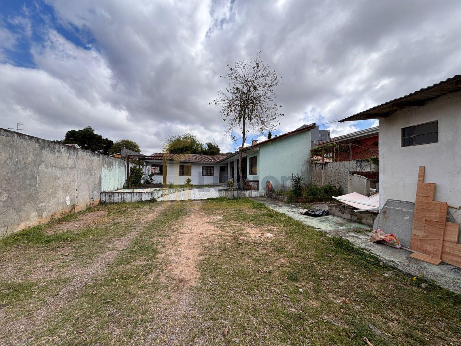 Terreno com 3 dormitórios à venda,420.00 m , capão raso, CURIT...
