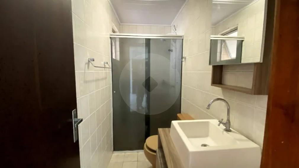 Apartamento Ensoralado no Último Andar com 1 Quarto, Vaga e Ótima Localização