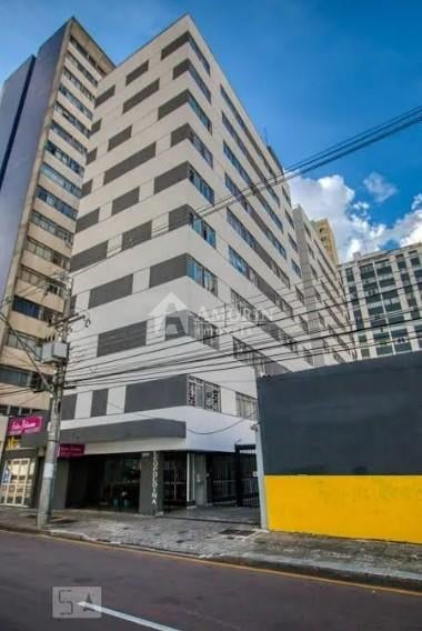 Apartamento Ensoralado no Último Andar com 1 Quarto, Vaga e Ót...