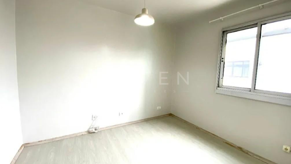 Apartamento Ensoralado no Último Andar com 1 Quarto, Vaga e Ót...