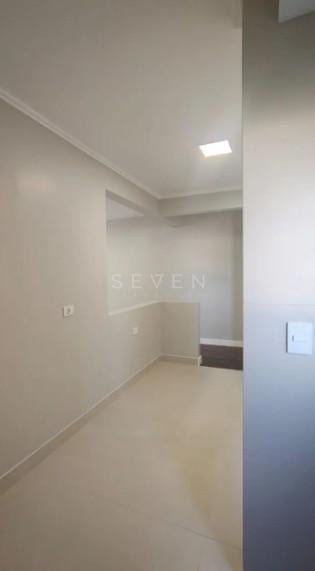 Apartamento Reformado e Sofisticado no Portão  Pronto para Mor...
