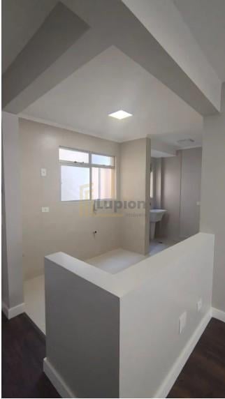 Apartamento Reformado e Sofisticado no Portão  Pronto para Mor...