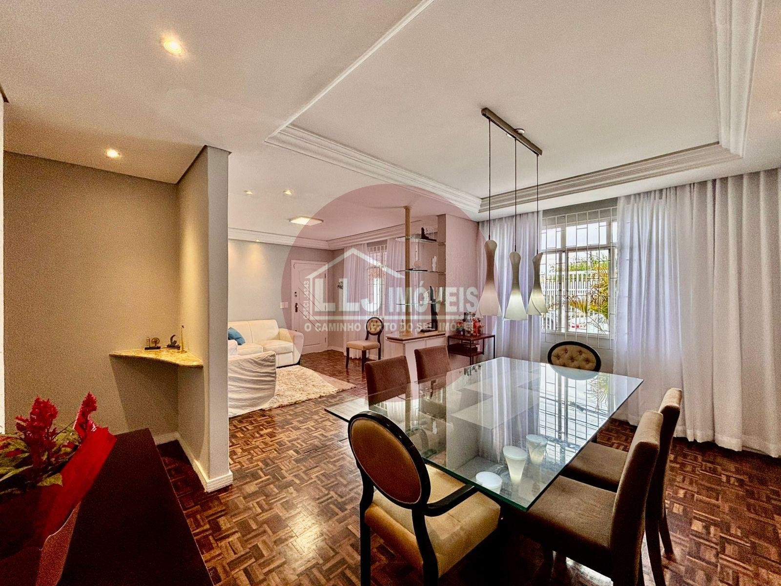 Imóvel 278m  no Boqueirão  Reformado, Versátil para Morar, Investir ou Abrir Seu Negócio