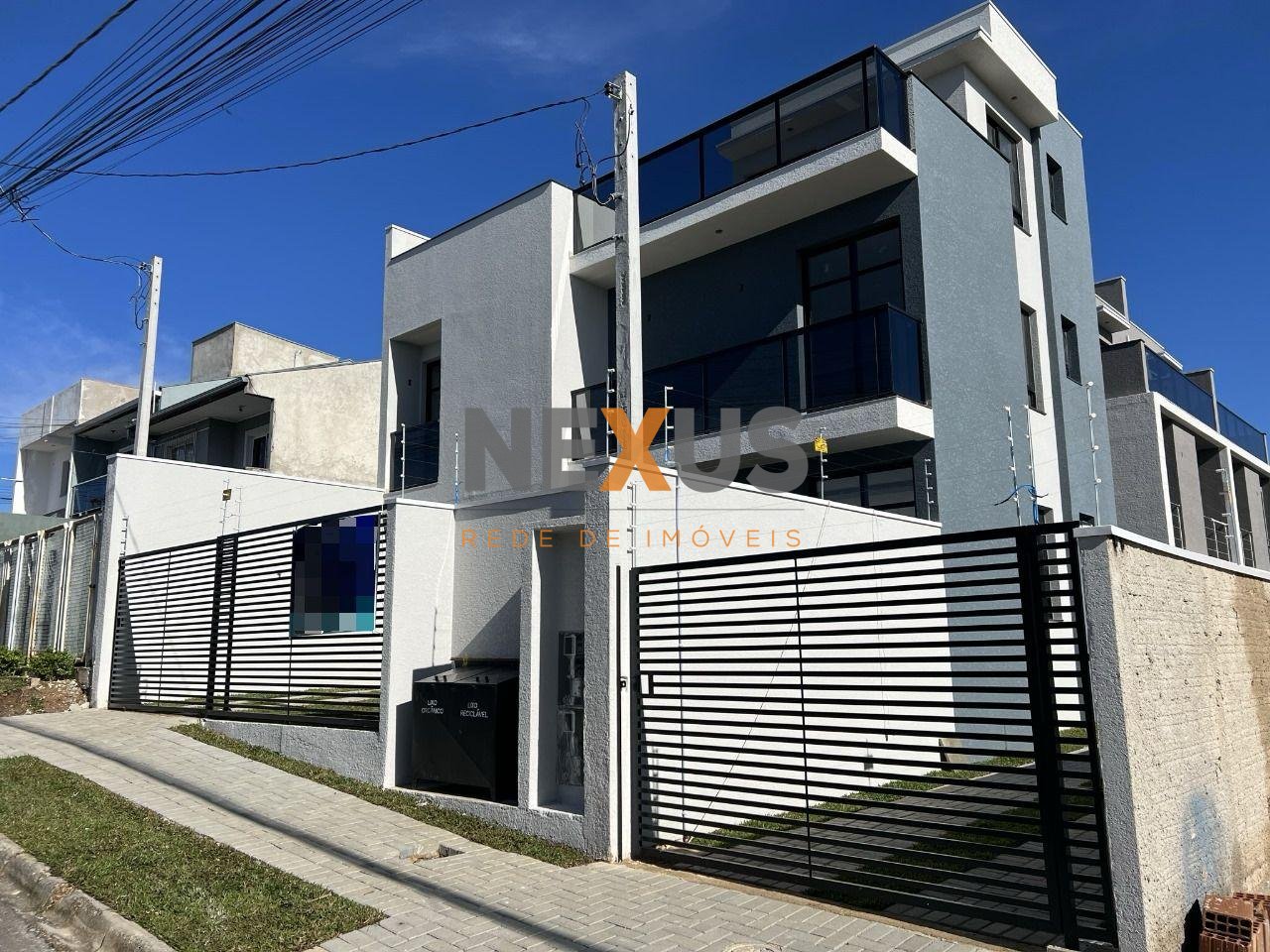 Exclusivo Sobrado à Venda  3 Unidades com Conforto e Design In...