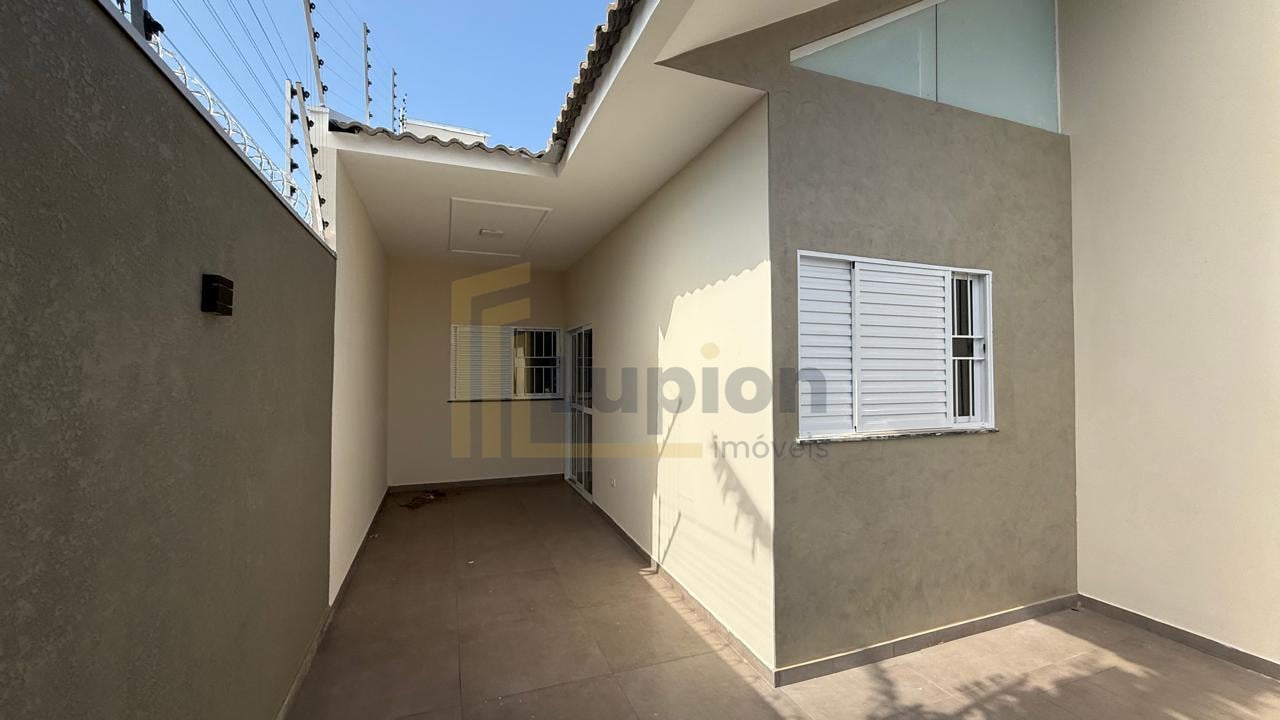 Linda Casa no Jardim São Paulo com 3 Quartos, Suíte e Espaço G...