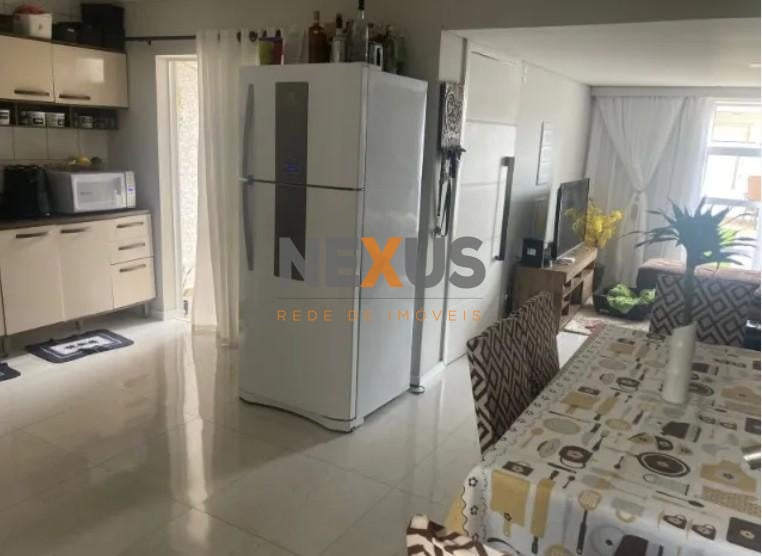 Exclusivo Sobrado 220 m  à Venda no Barreirinha  Condomínio Fe...