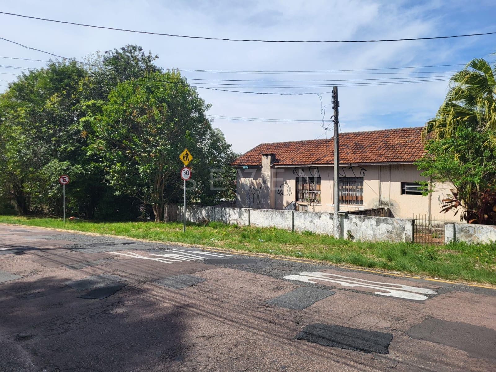 Terreno de Esquina 525 m  no São Lourenço  Localização Nobre e...