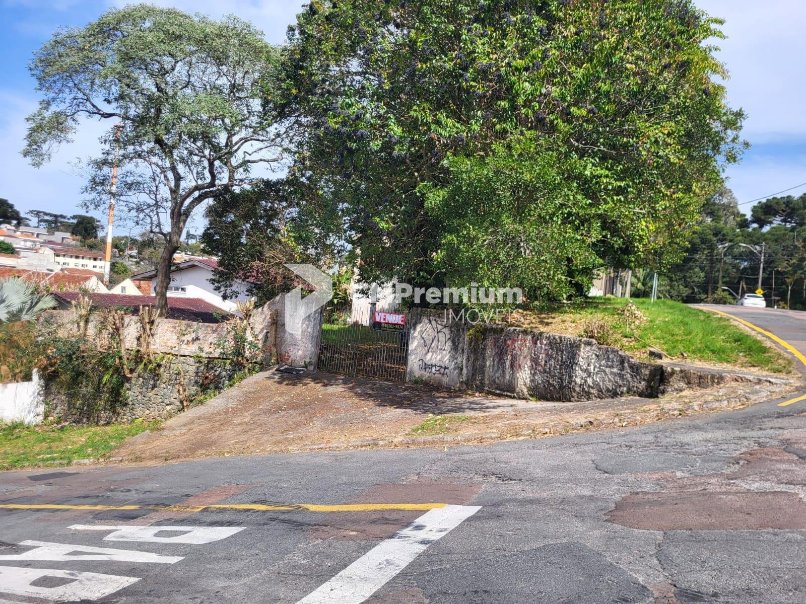 Terreno de Esquina 525 m  no São Lourenço  Localização Nobre e...