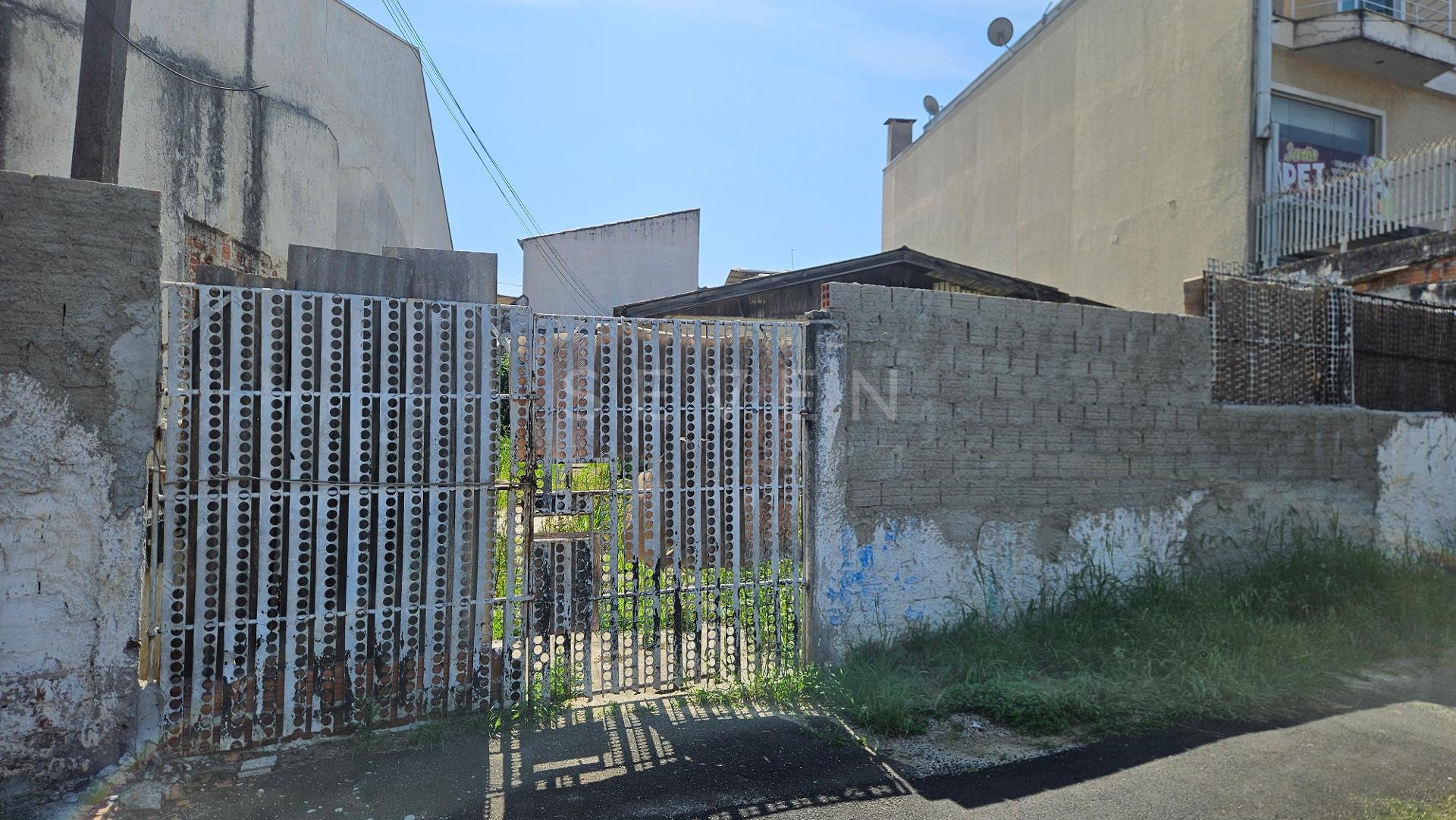 Oportunidade  Imóvel com Terreno de 253m  e Grande Potencial C...