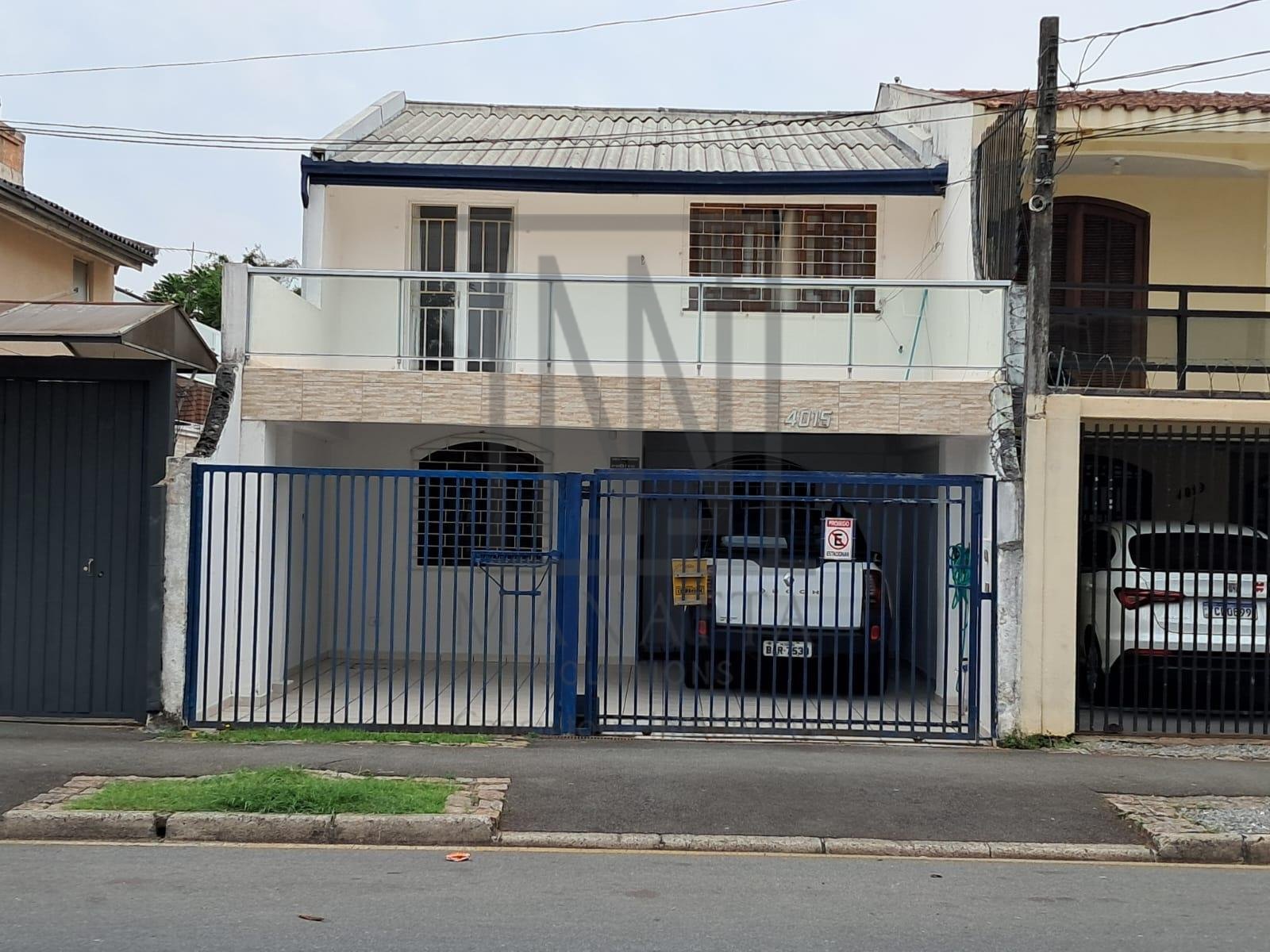 Sobrado Reformado com 3 Quartos no Alto Boqueirão  Único Dono ...