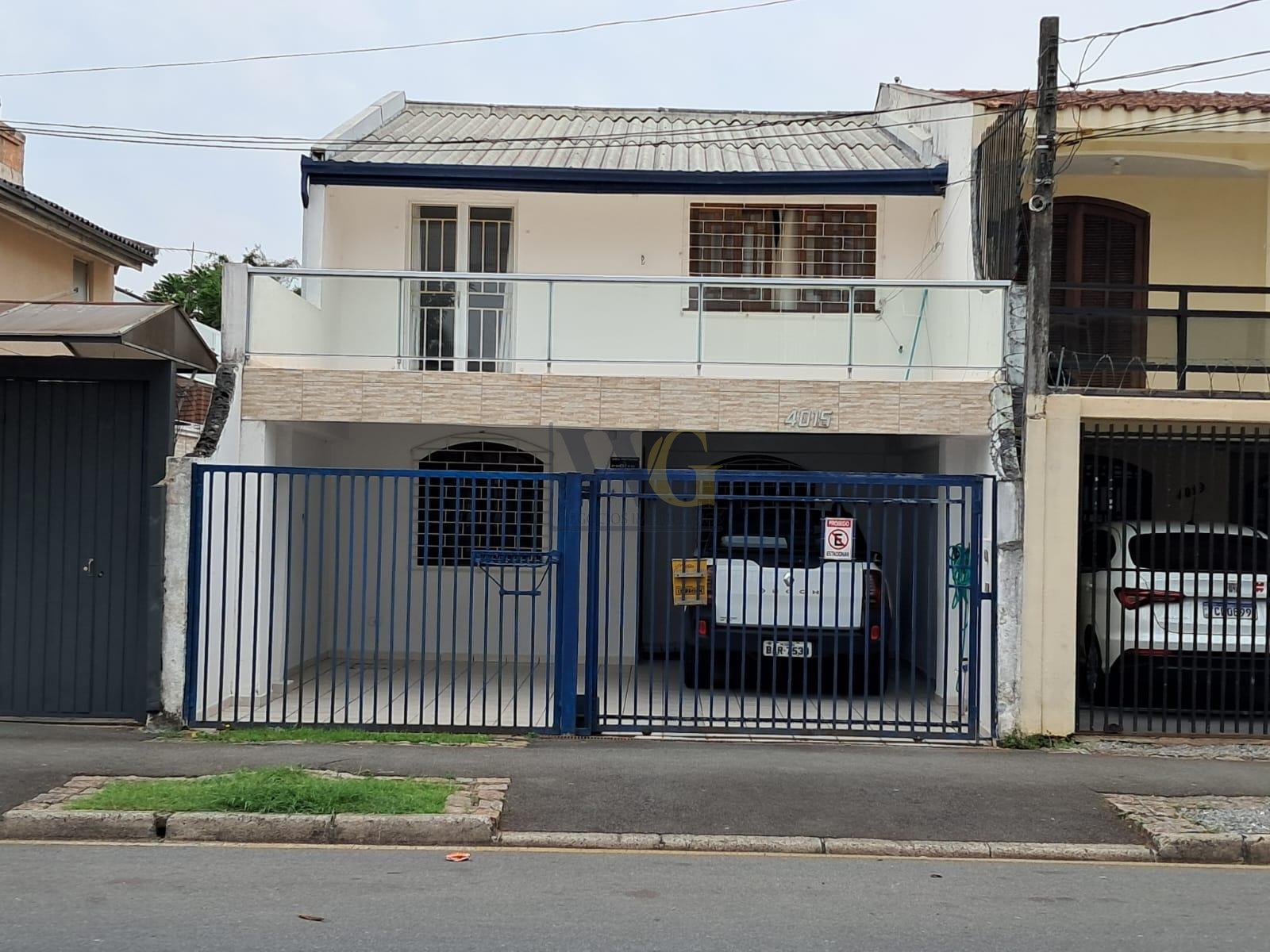 Sobrado Reformado com 3 Quartos no Alto Boqueirão  Único Dono ...