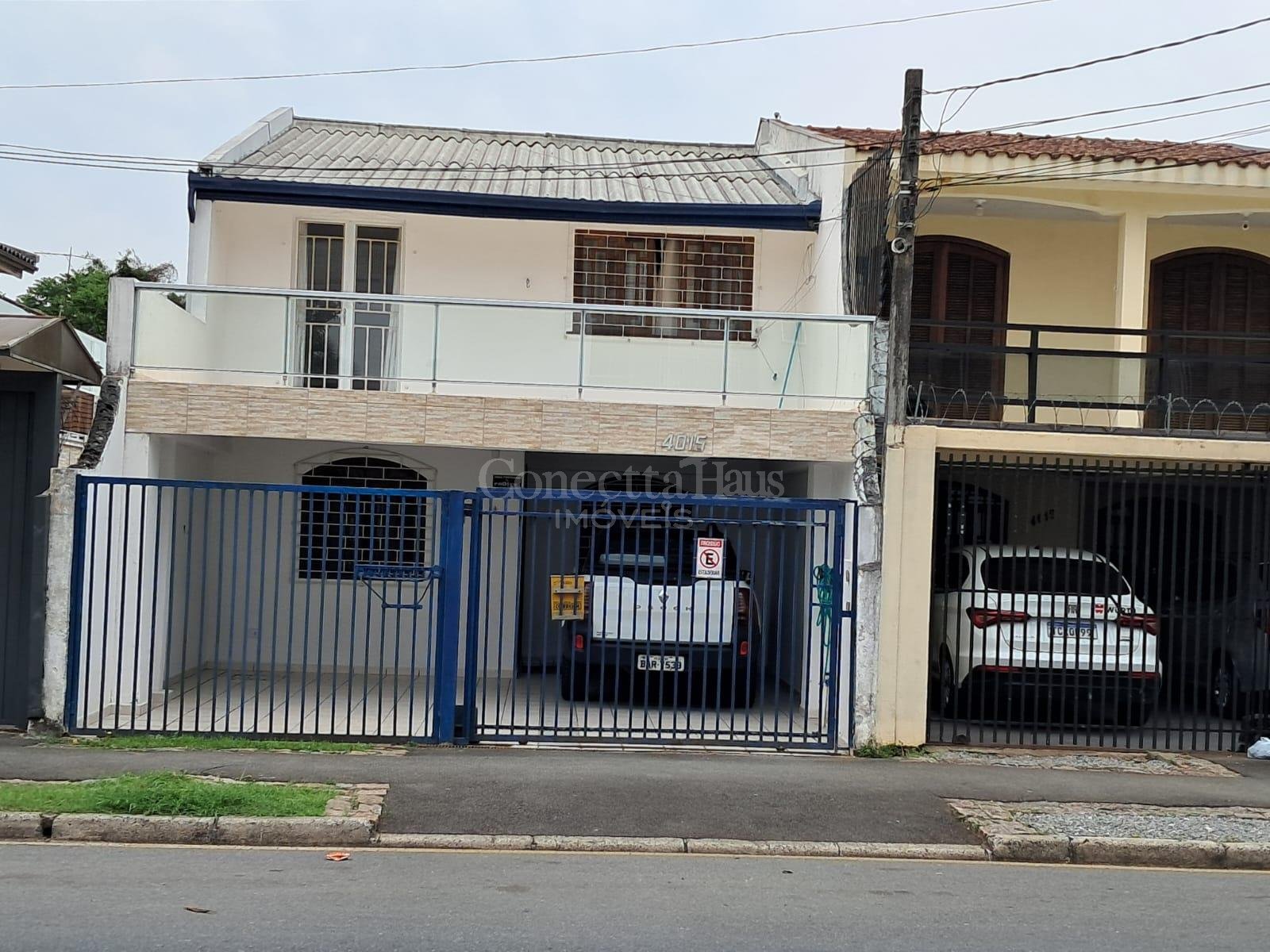 Sobrado Reformado com 3 Quartos no Alto Boqueirão  Único Dono ...