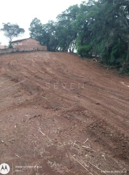 Terreno Premium no Bairro Costeira com Potencial para 180 Apar...