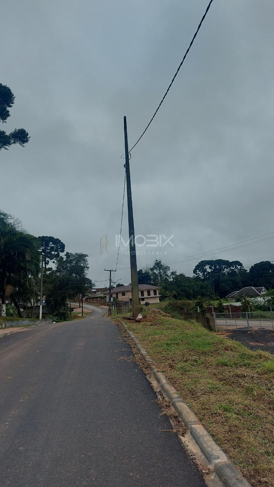 Terreno 1.824m  no Umbará, Curitiba  amplo, tranquilo e pronto...