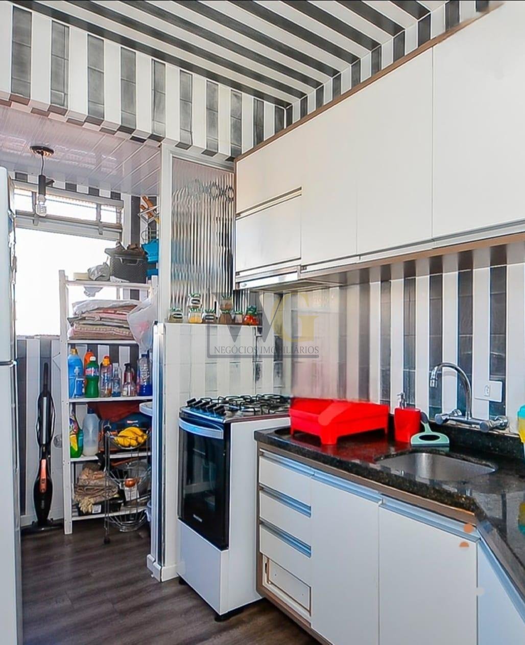 Apartamento ensolarado com 3 quartos e suíte no 2  andar  conf...