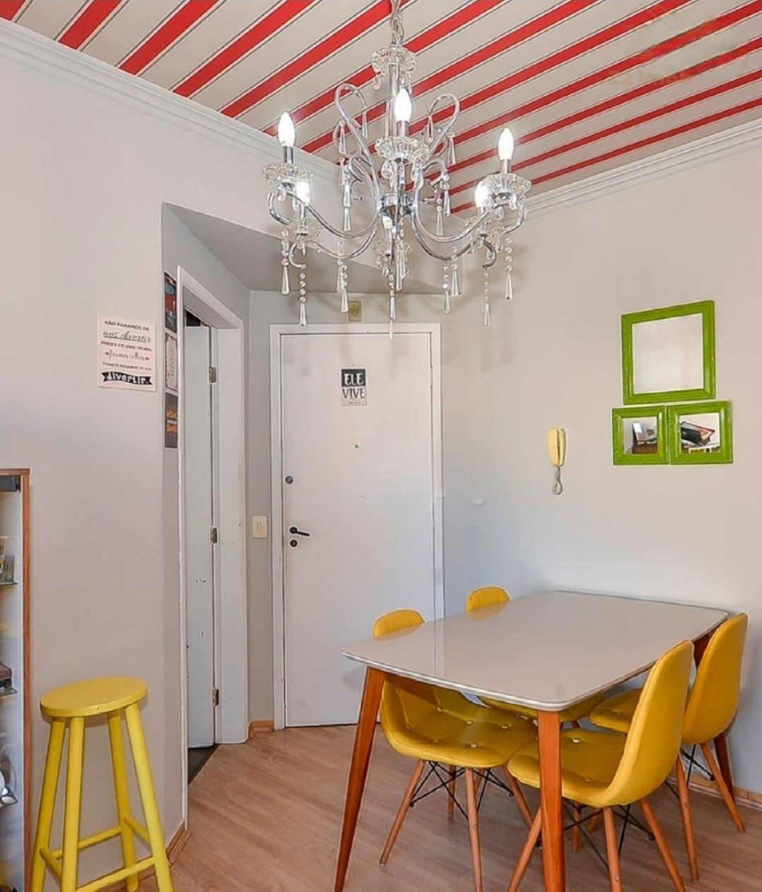 Apartamento ensolarado com 3 quartos e suíte no 2  andar  conf...