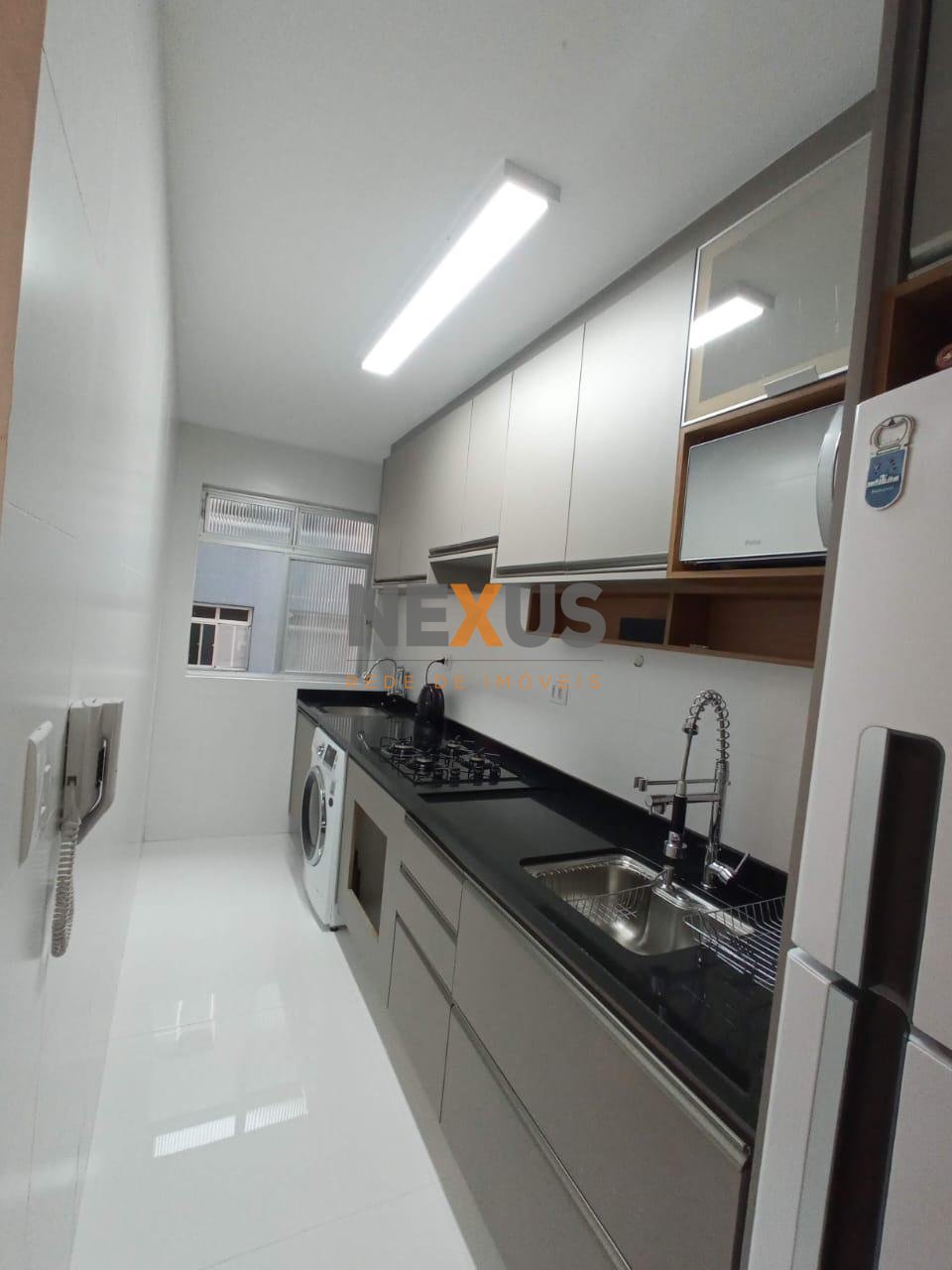 Apartamento mobiliado no Centro de Araucária com 3 quartos e v...