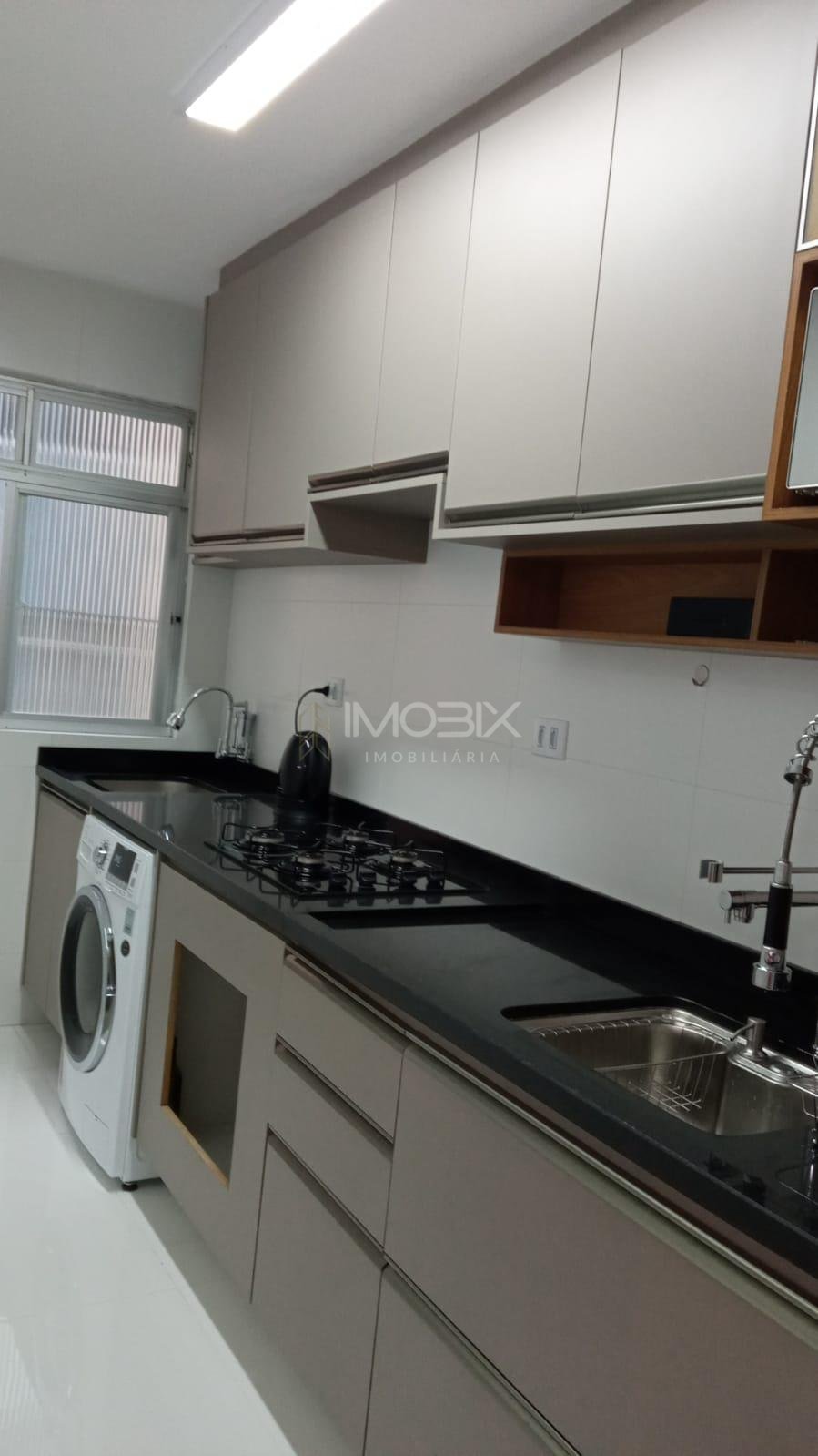 Apartamento mobiliado no Centro de Araucária com 3 quartos e v...