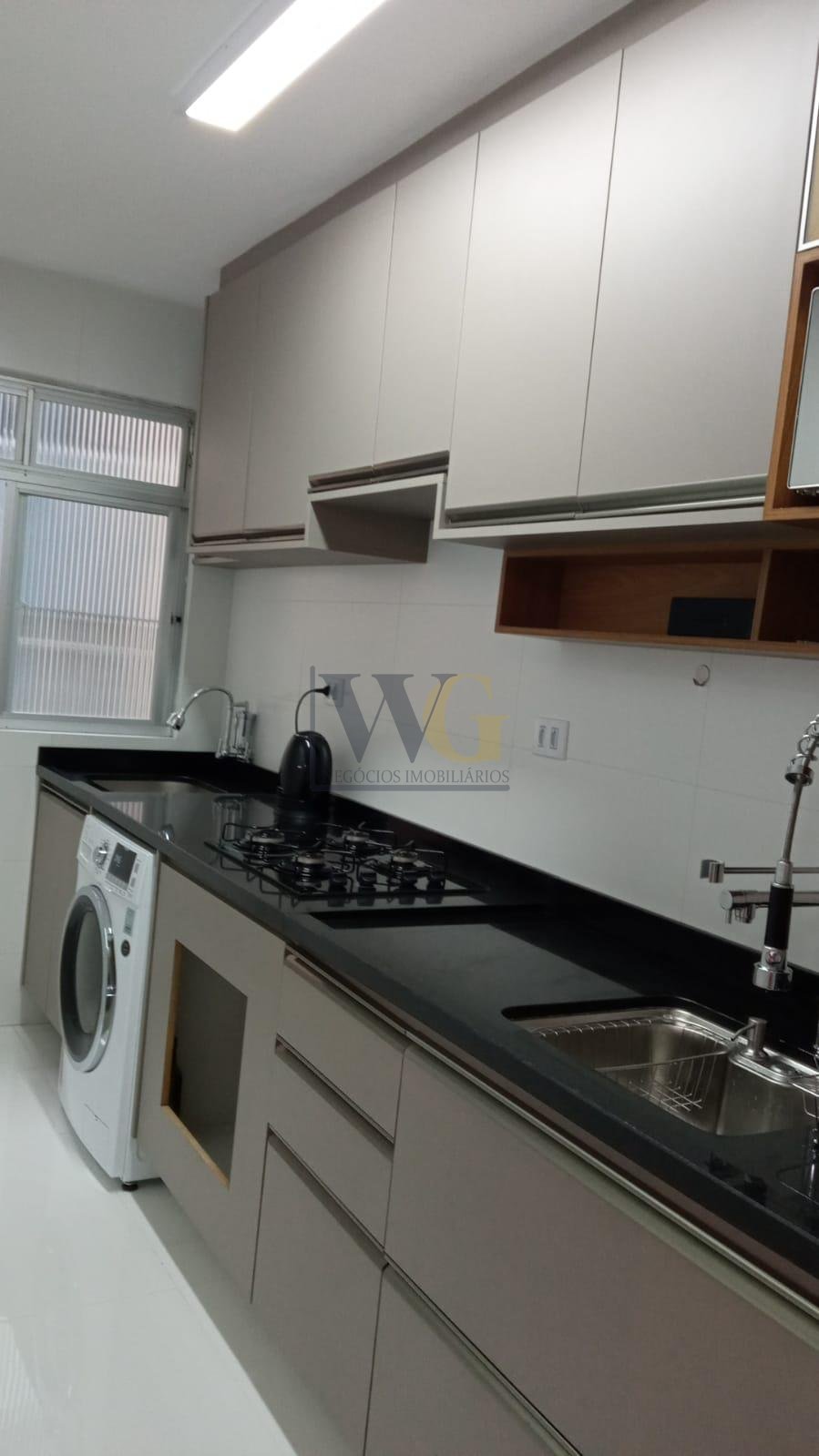 Apartamento mobiliado no Centro de Araucária com 3 quartos e v...