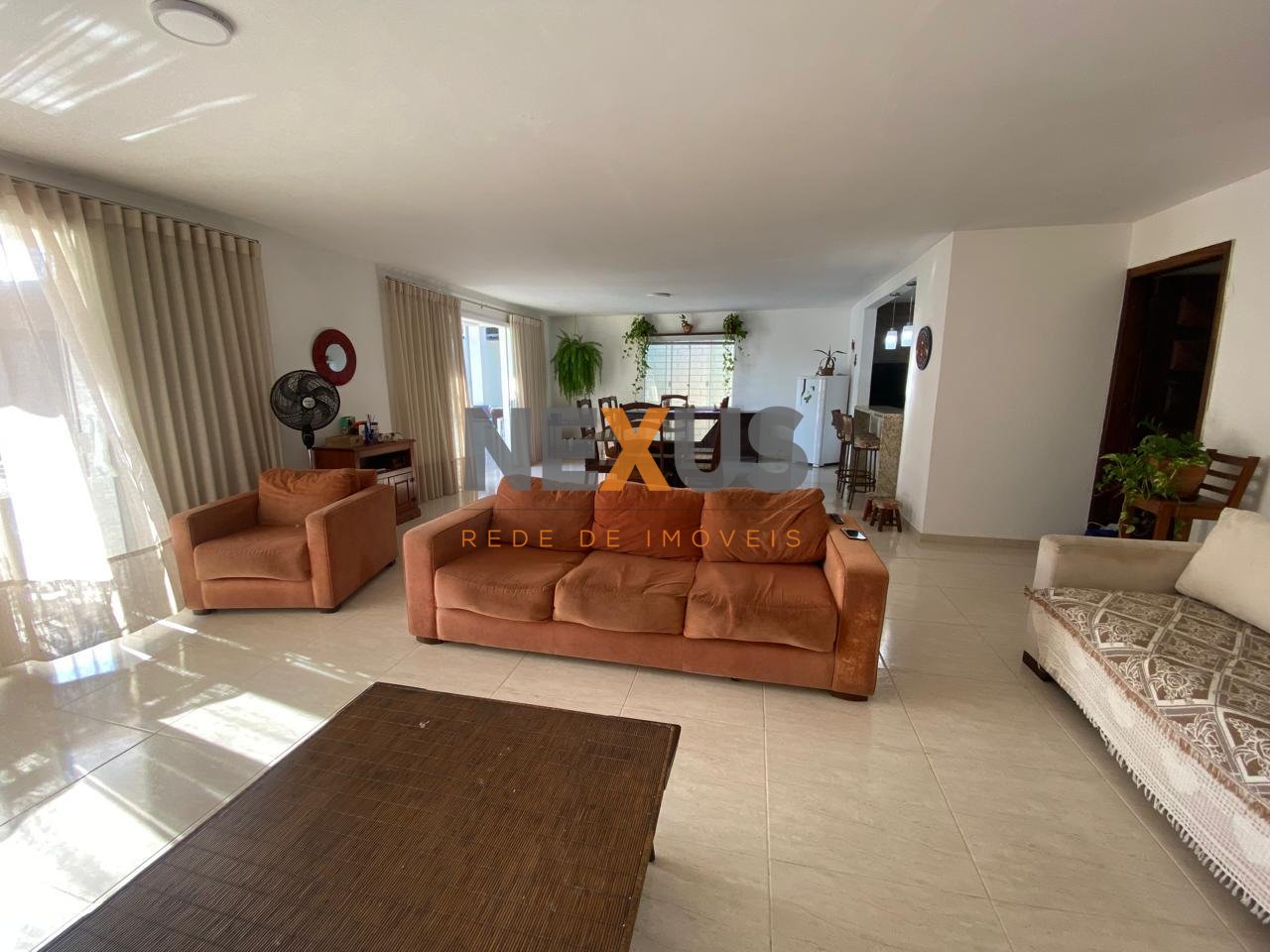 Casa Completa no Litoral 5 Quartos, Edícula, Piscina e Sala C...