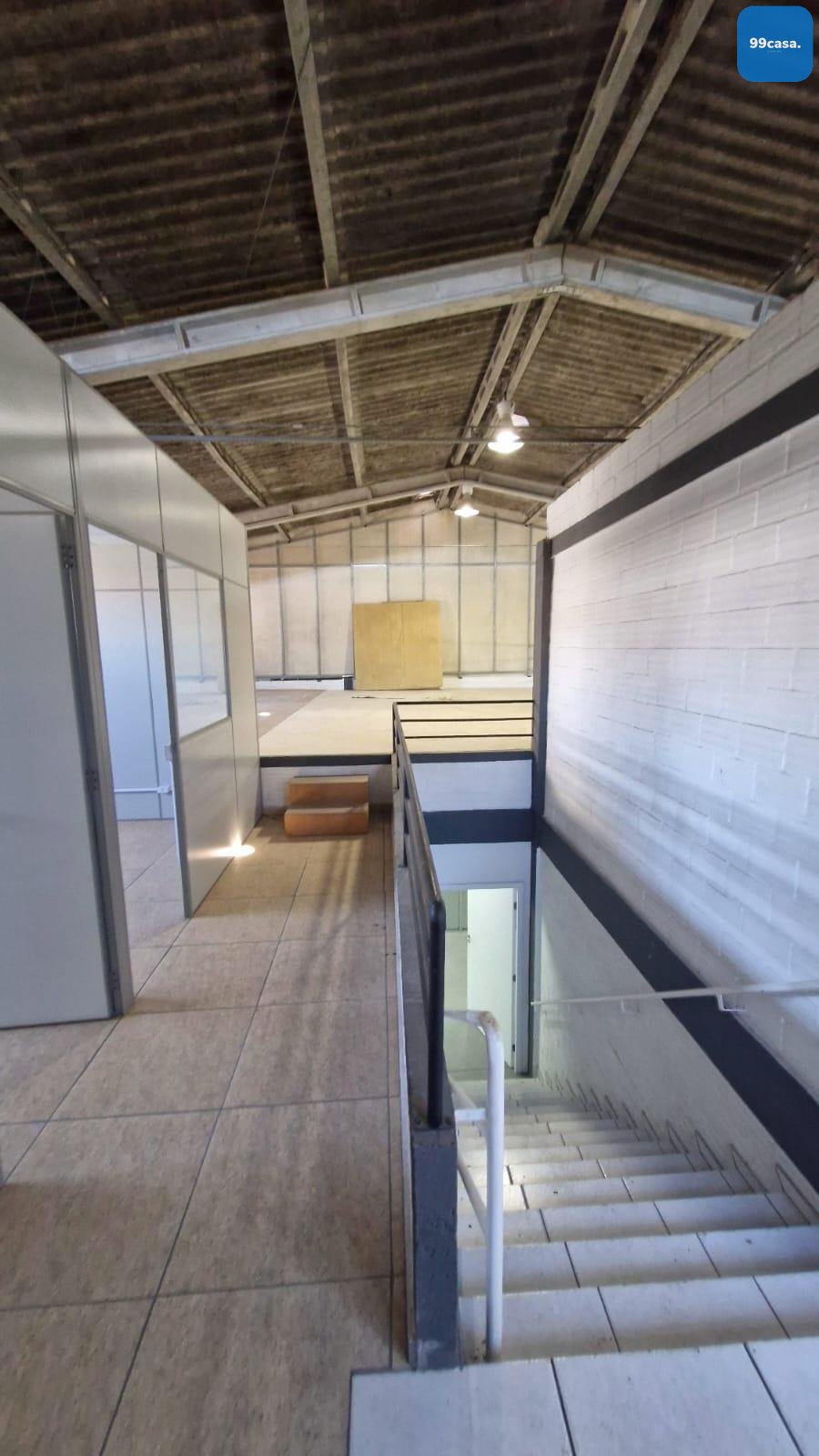 Barracão Comercial em Esquina | 850 m  Construídos em Terreno ...