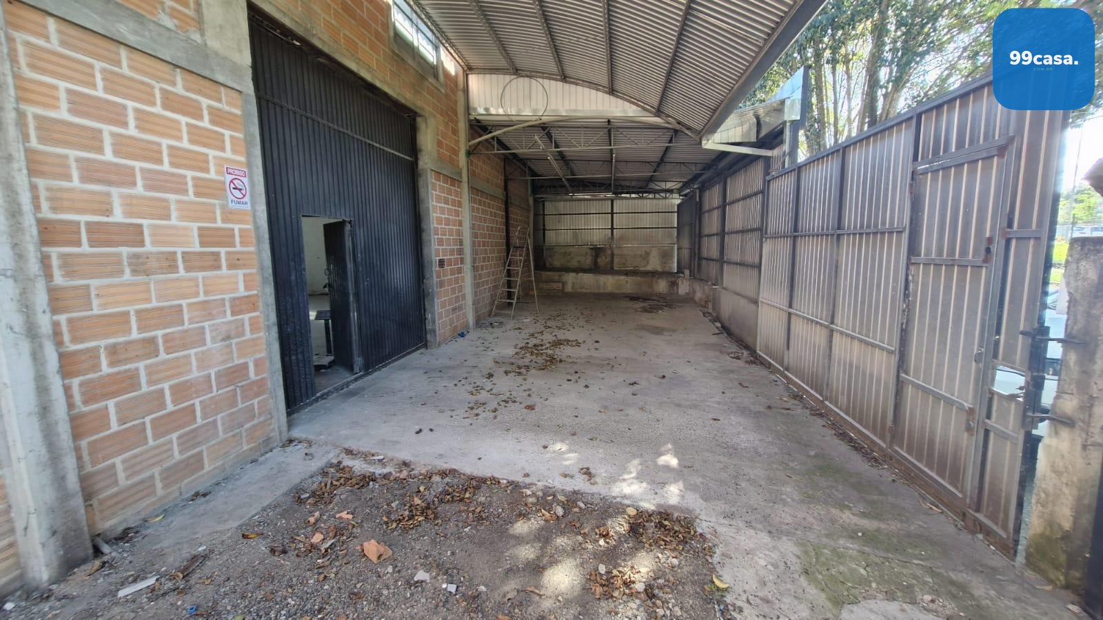 Barracão Comercial em Esquina | 850 m  Construídos em Terreno ...