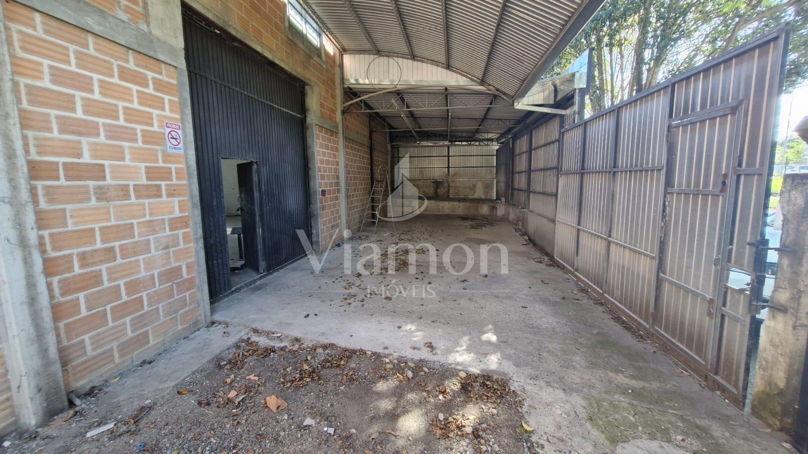 Barracão Comercial em Esquina | 850 m  Construídos em Terreno ...