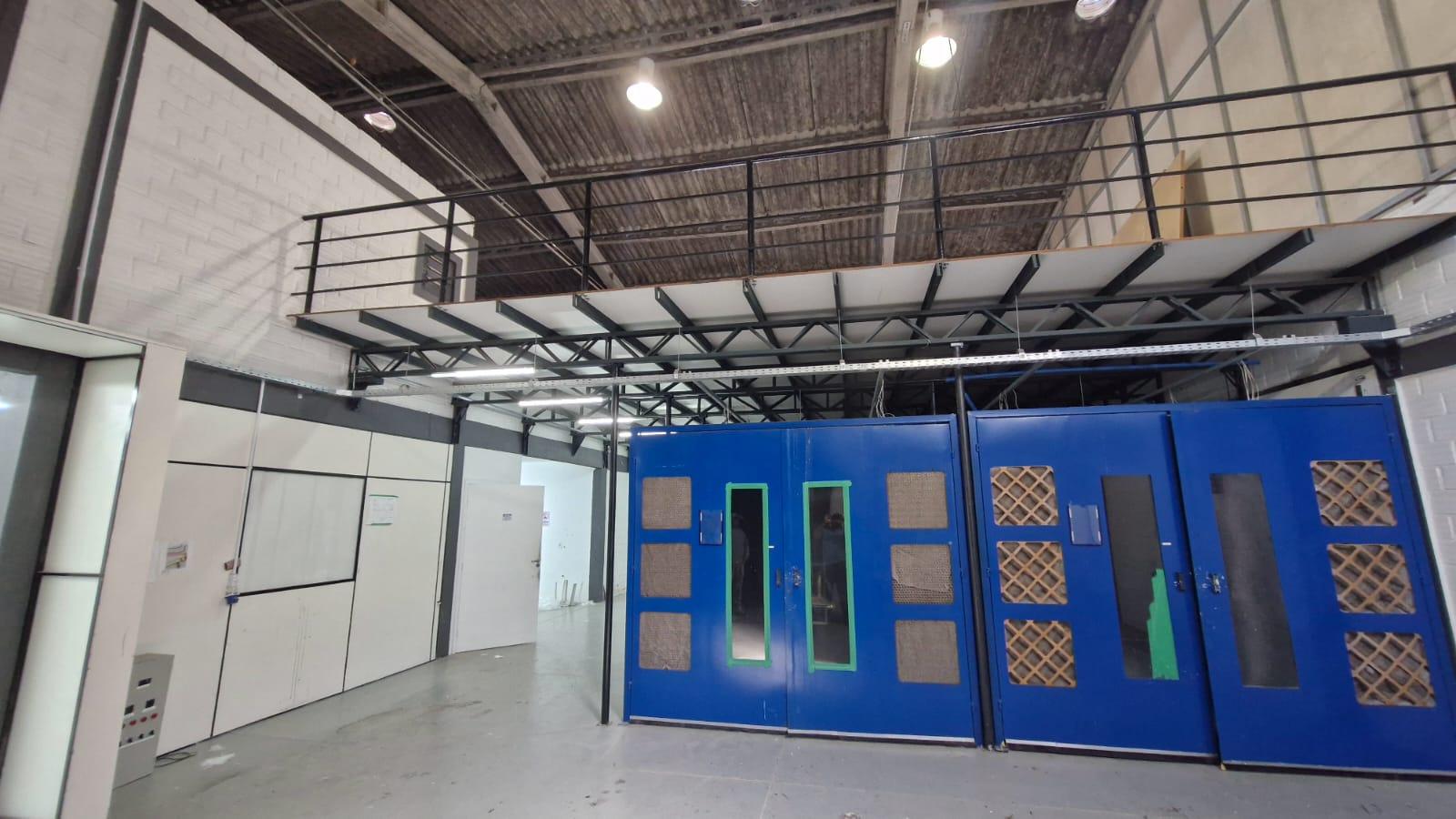 Barrac?o Comercial em Esquina | 850 m  Constru?dos em Terreno ...