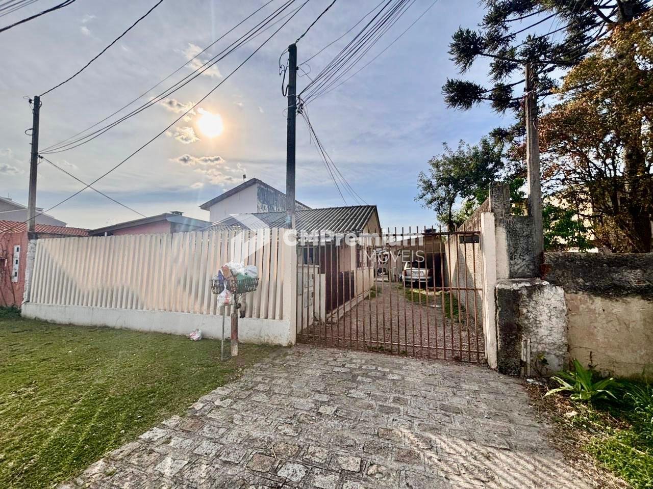 Terreno com 346 m  e 4 casas locadas  Investimento seguro e al...