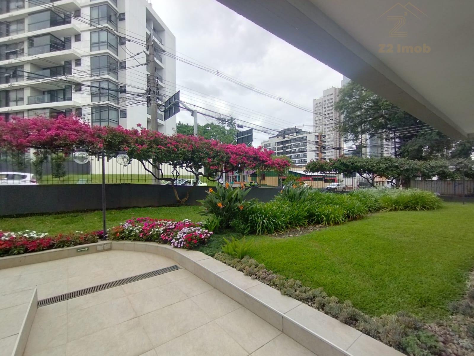 Apartamento à Venda no Alto da Glória  Frente para a Rua, Ilum...