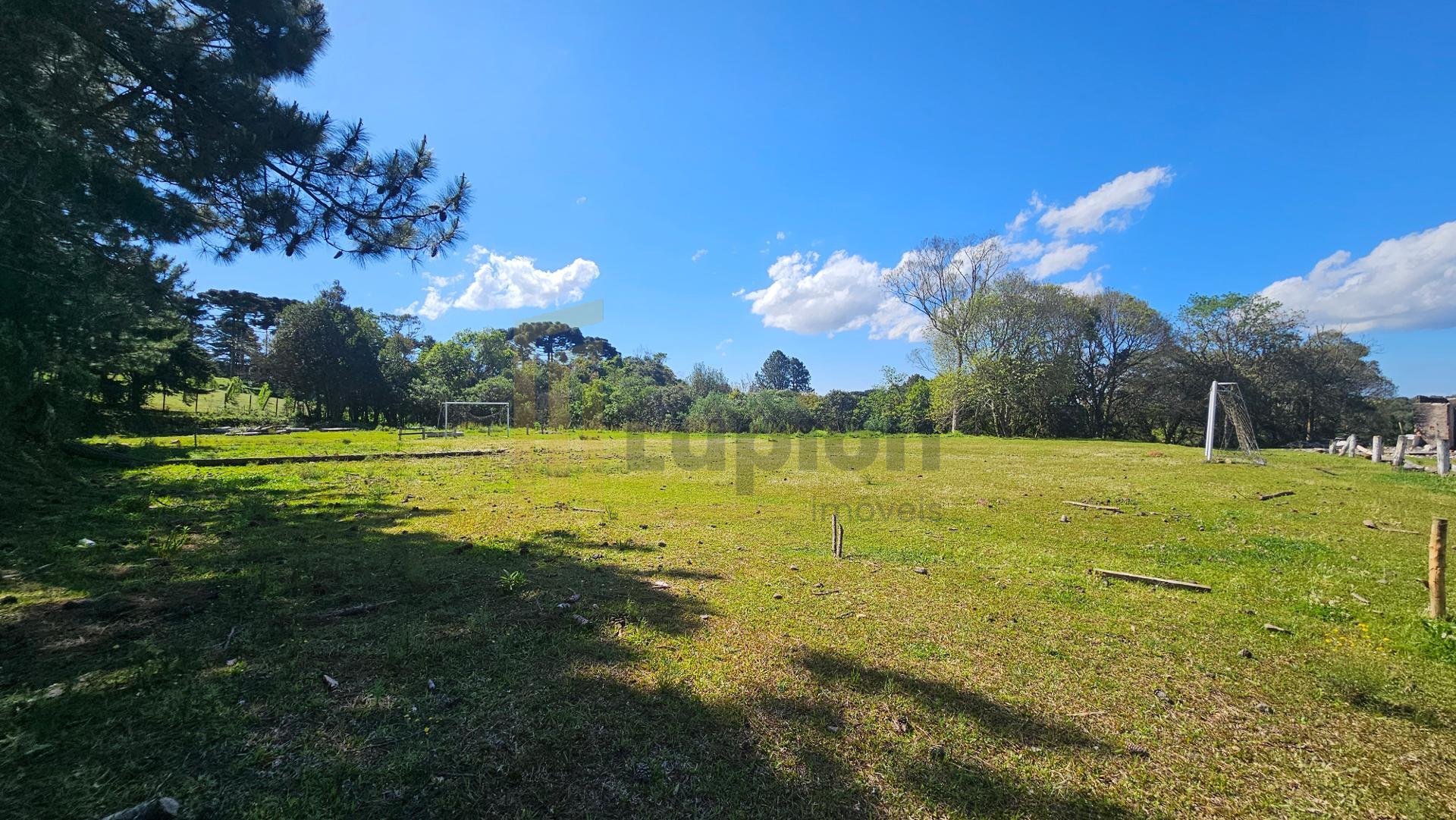 Chácara 58.440m  à Venda em São José dos Pinhais | Casa, Salão...