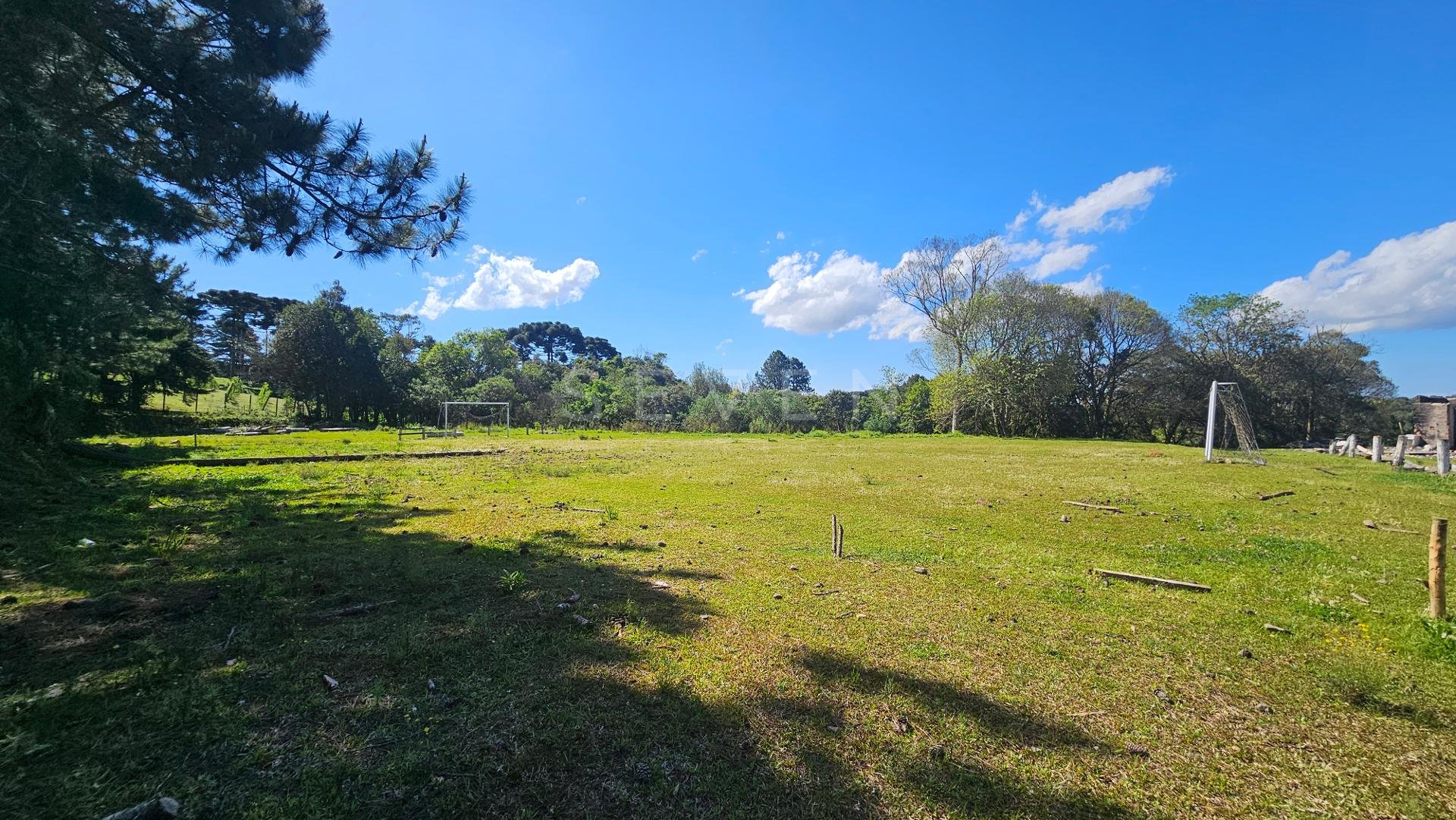 Chácara 58.440m  à Venda em São José dos Pinhais | Casa, Salão...