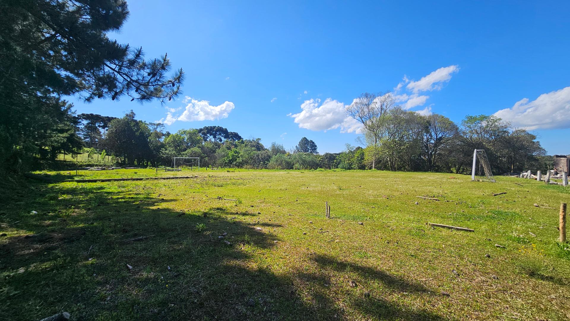Chácara 58.440m  à Venda em São José dos Pinhais | Casa, Salão...