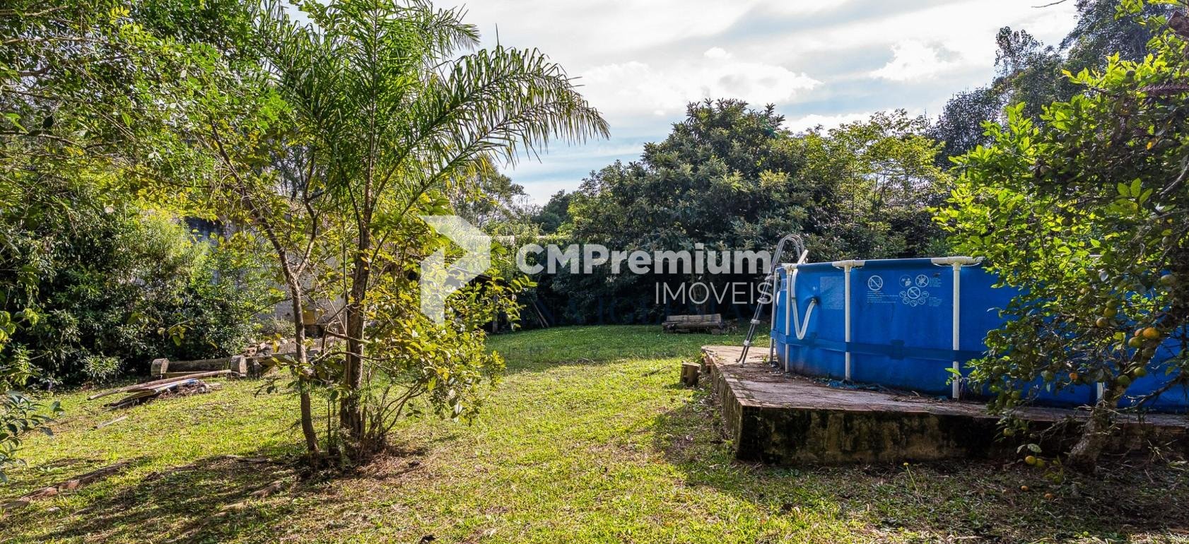 Chácara Charmosa em Pinhais com Casa Principal, Ático e Edícul...