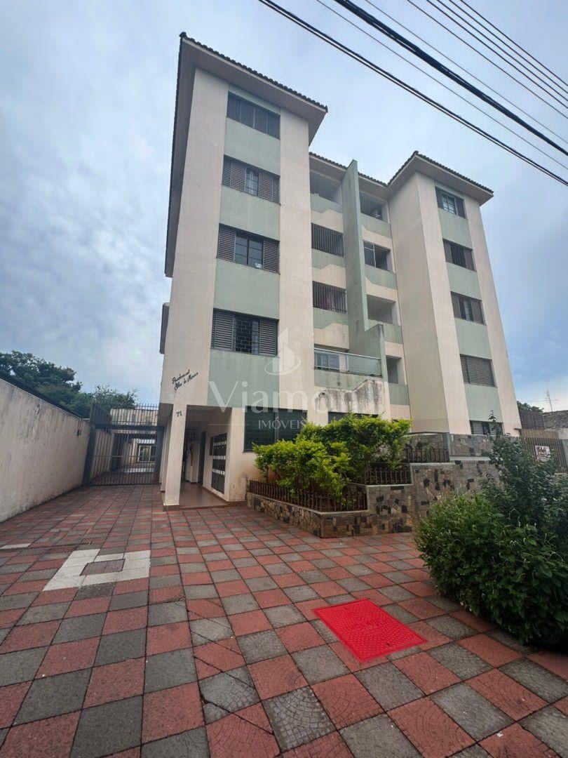 Apartamento Amplo e Mobiliado com 3 Quartos e Sacada  Próximo ...