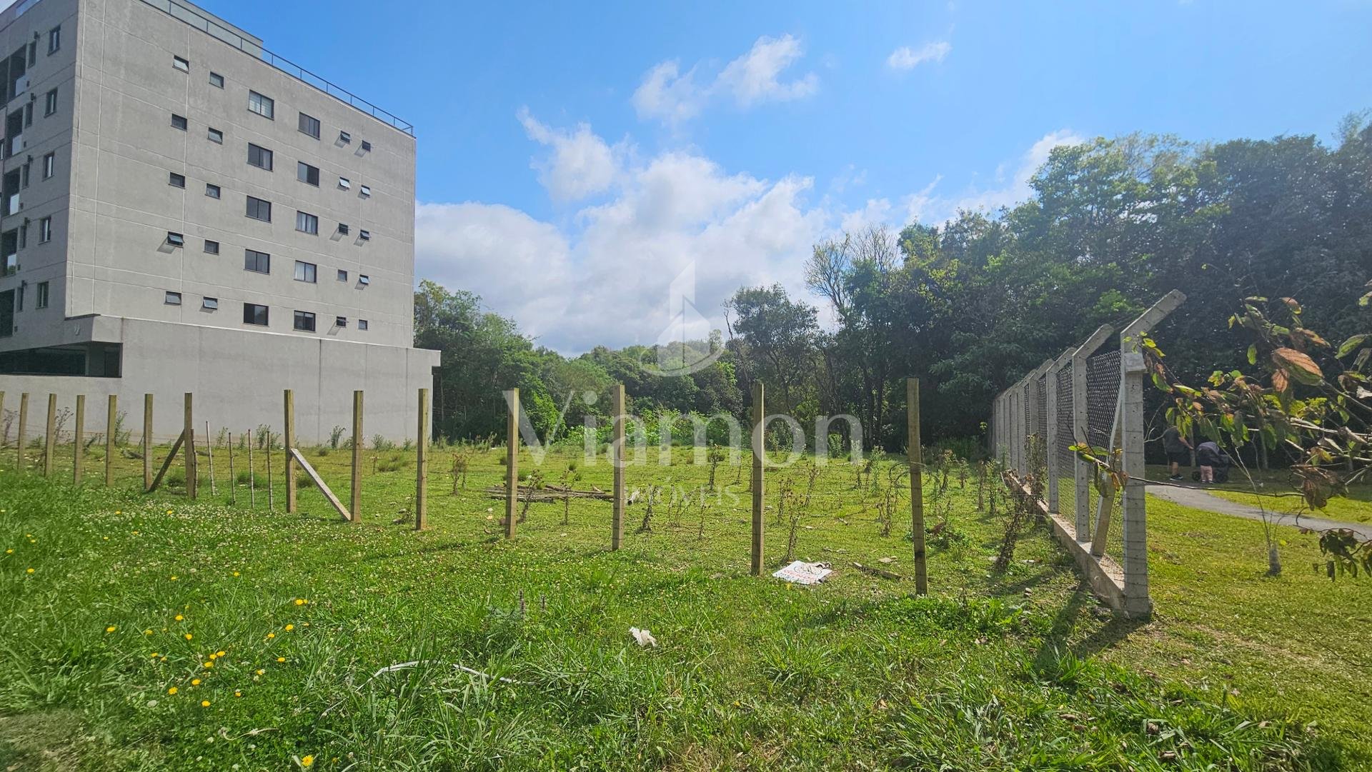 Terreno ZR-3,1 com 2.544 m  no Boa Vista  Localização estratég...