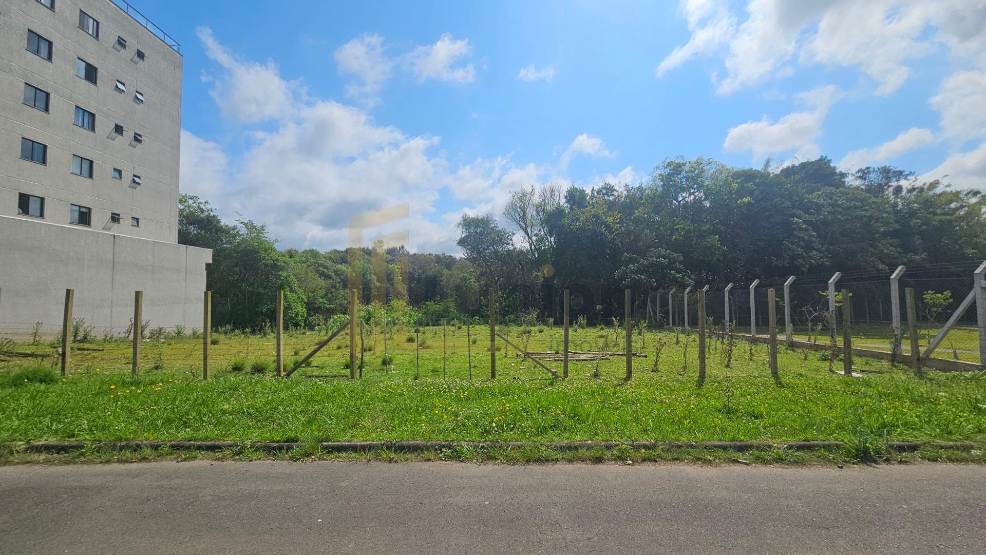 Terreno ZR-3,1 com 2.544 m  no Boa Vista  Localização estratég...