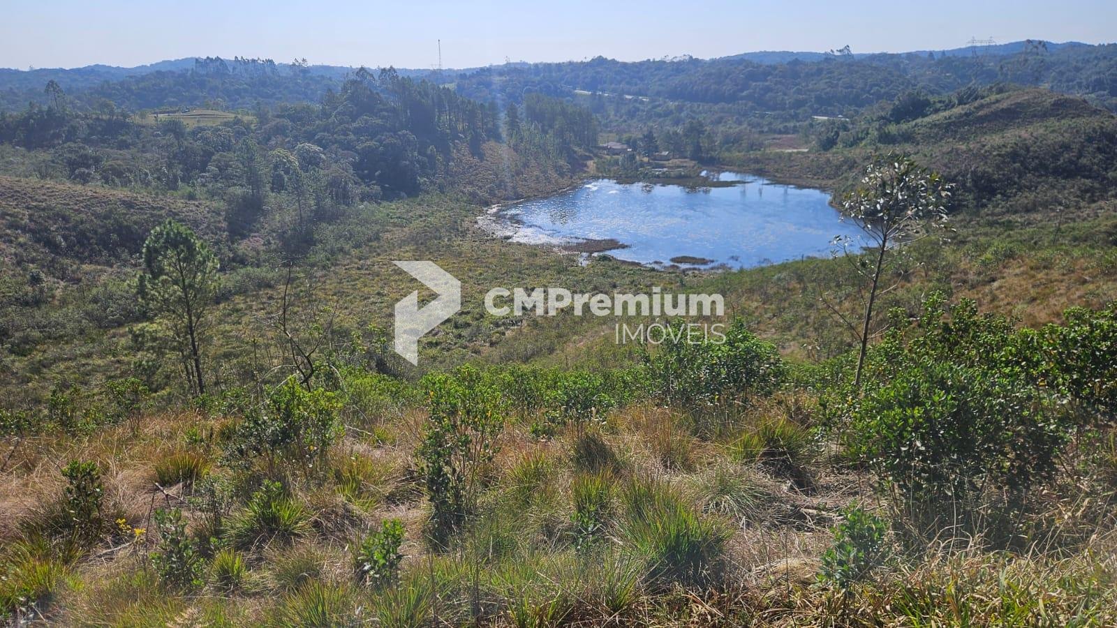 Chácara à Venda em São José dos Pinhais  Casa Ampla, Vista par...