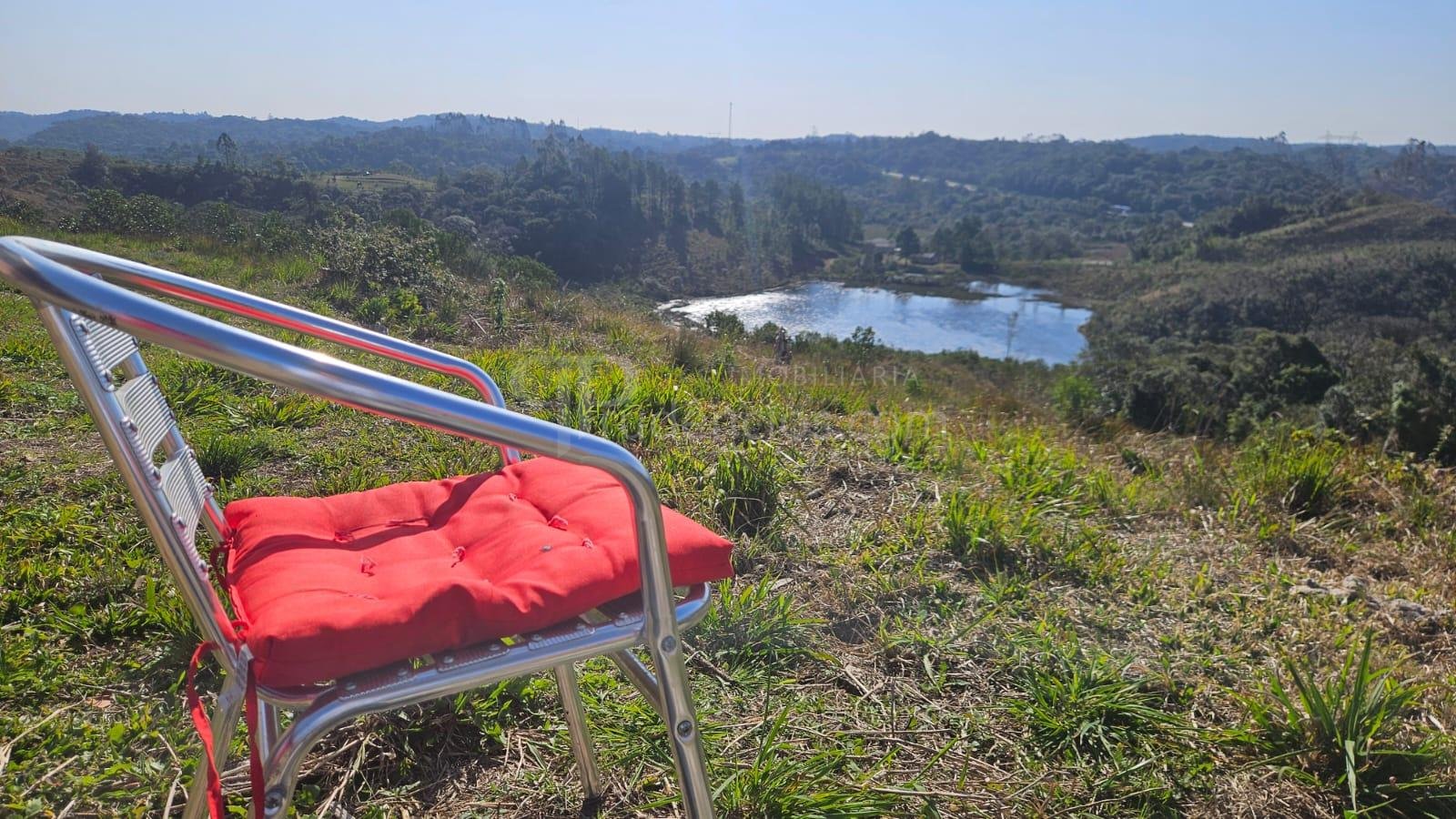 Chácara à Venda em São José dos Pinhais  Casa Ampla, Vista par...