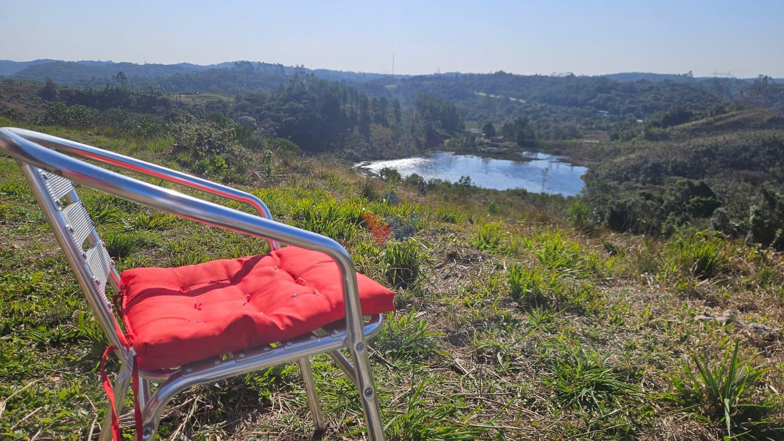 Chácara à Venda em São José dos Pinhais  Casa Ampla, Vista par...
