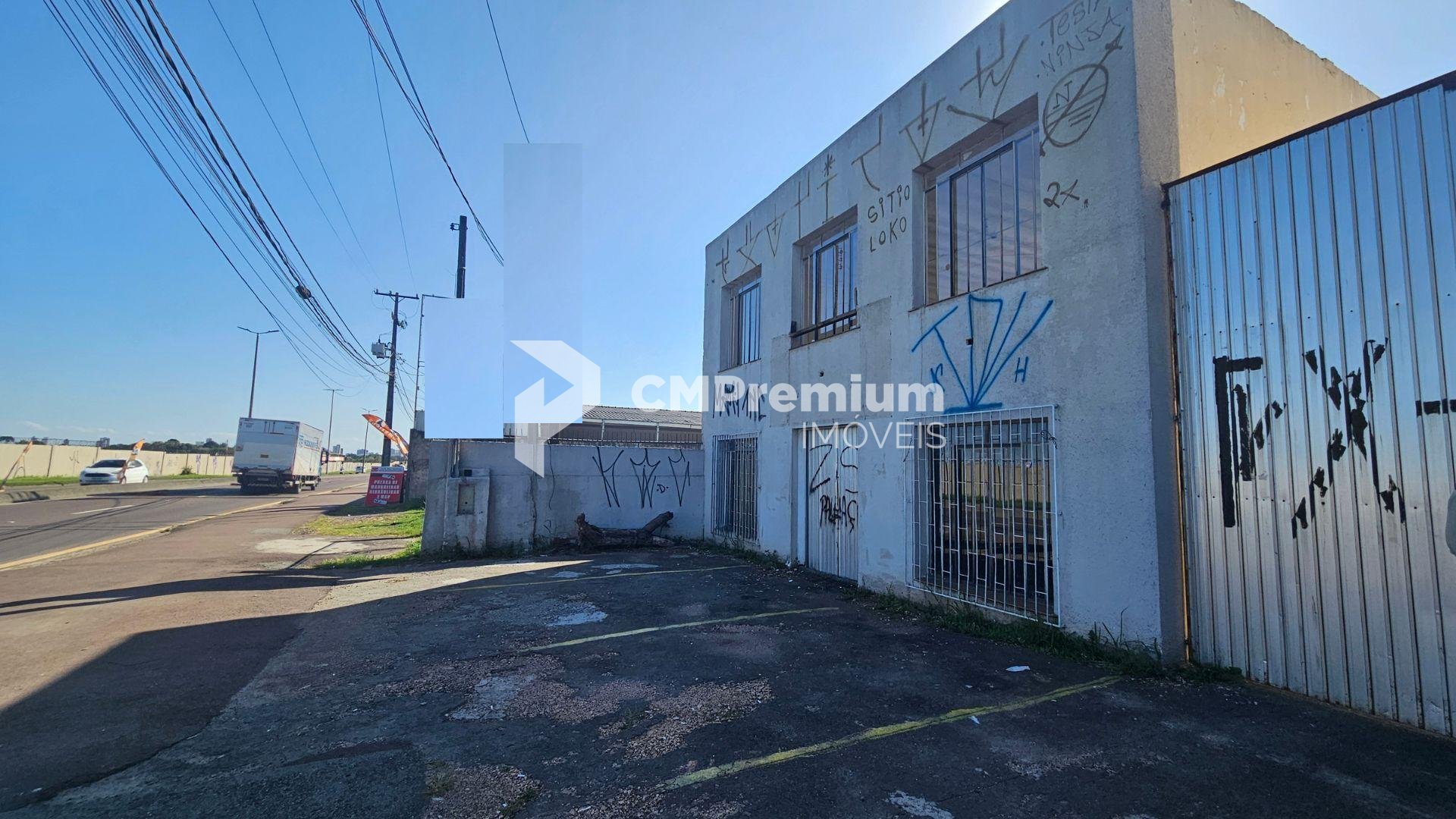 Terreno com predio  Comercial em Ponto Estratégico  Ideal para...