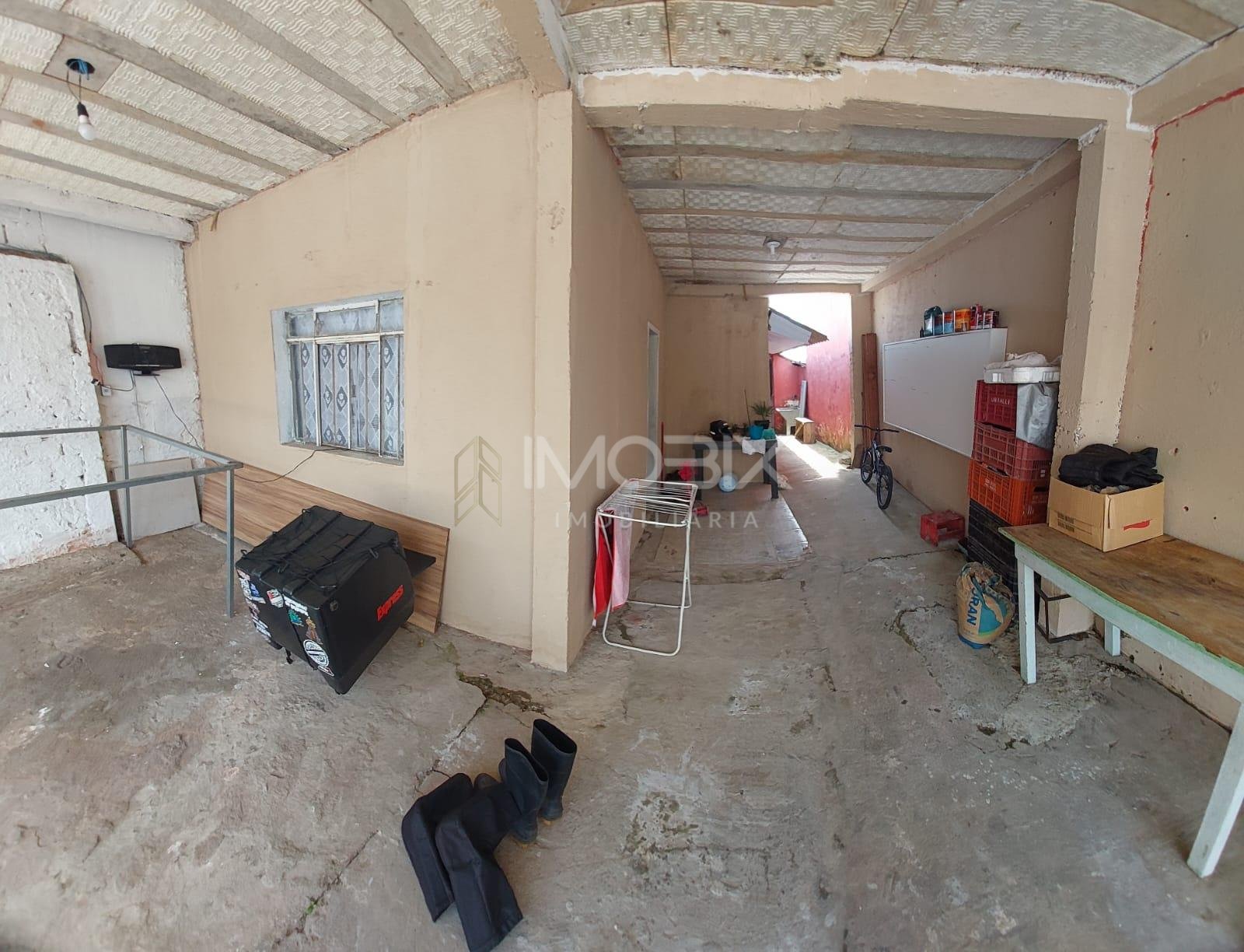 Casa à Venda em Araucária  2 Quartos em Condomínio Fechado Sem...