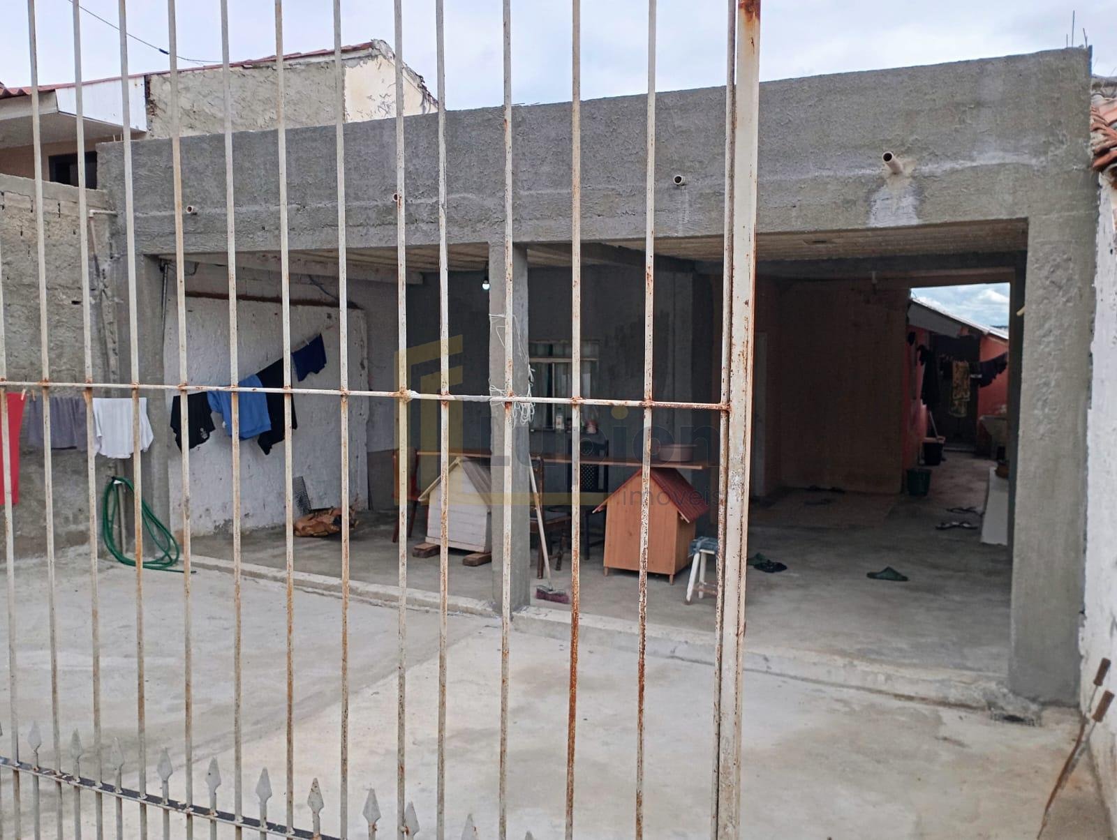 Casa à Venda em Araucária  2 Quartos em Condomínio Fechado Sem...