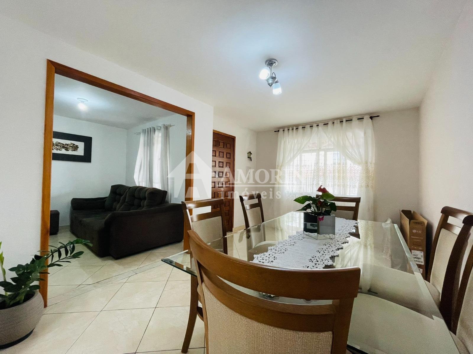 Casa Térrea no Xaxim  Conforto, Espaço e Praticidade em Locali...