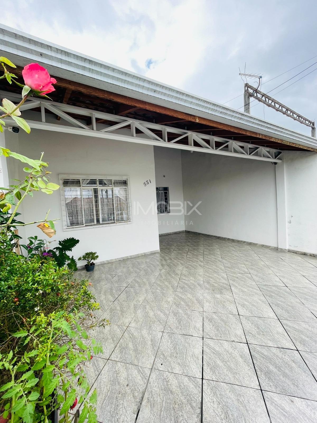 Casa Térrea no Xaxim Conforto, Espaço e Praticidade em Locali...