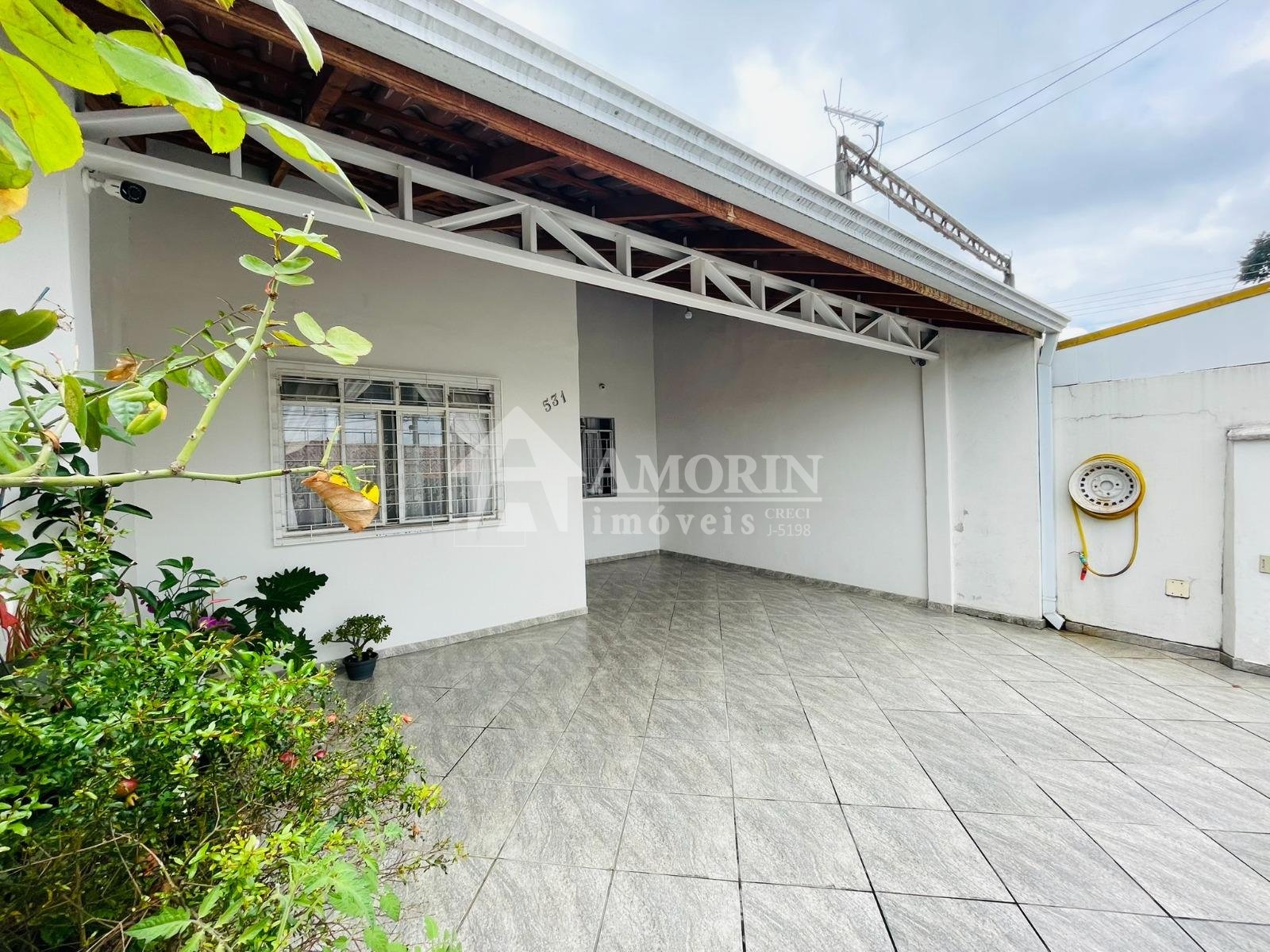 Casa Térrea no Xaxim  Conforto, Espaço e Praticidade em Locali...