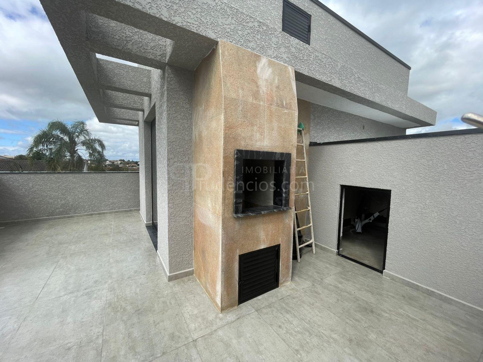 Sobrado de Alto Padrão no Uberaba  3 Suítes, Terraço Gourmet e...