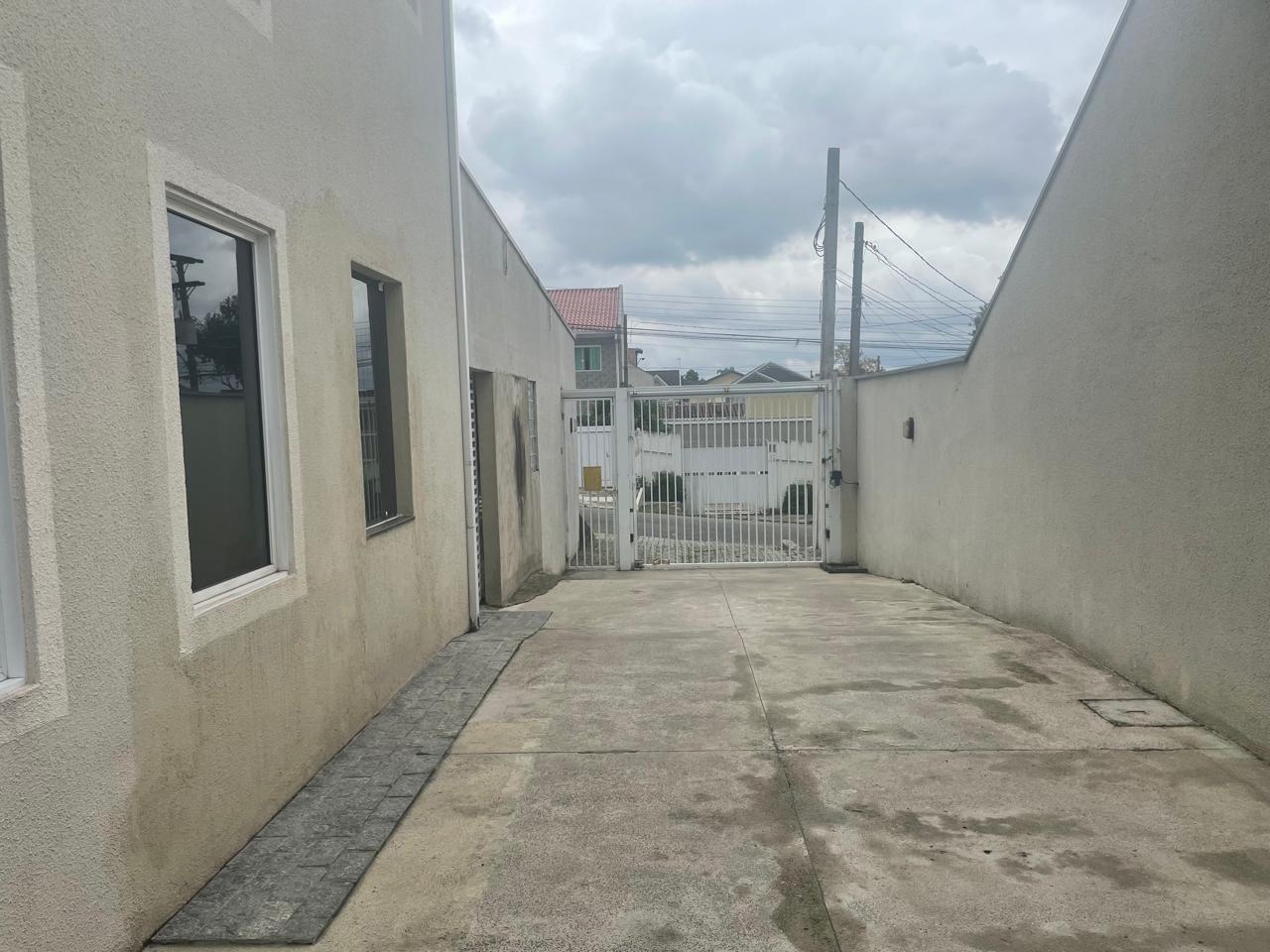 Confortável Sobrado no Condomínio  3 Quartos, Suíte e 95m  Pri...