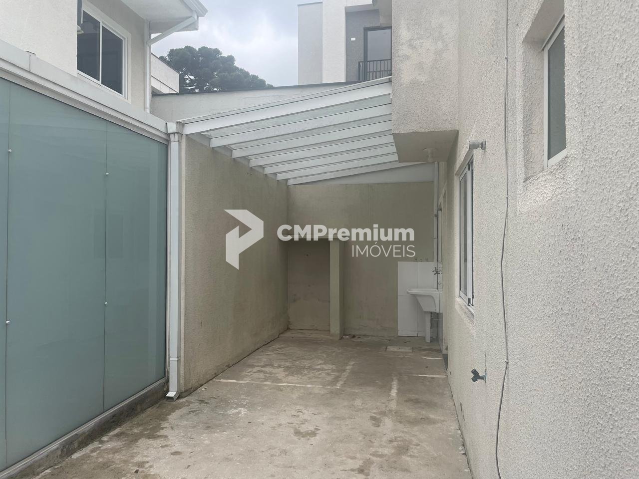 Confortável Sobrado no Condomínio  3 Quartos, Suíte e 95m  Pri...