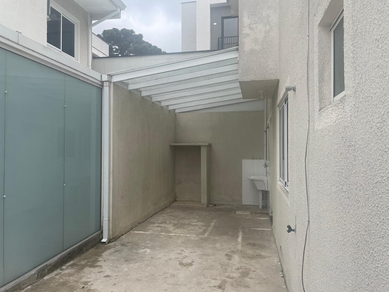 Confortável Sobrado no Condomínio  3 Quartos, Suíte e 95m  Pri...